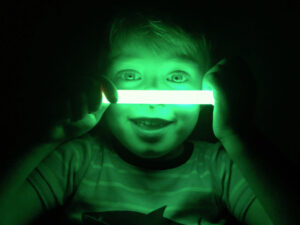 Glow Sticks or LEDs for Halloween Safety? Glow sticks are great fun for Halloween but do LEDs work better at keeping your child safe?