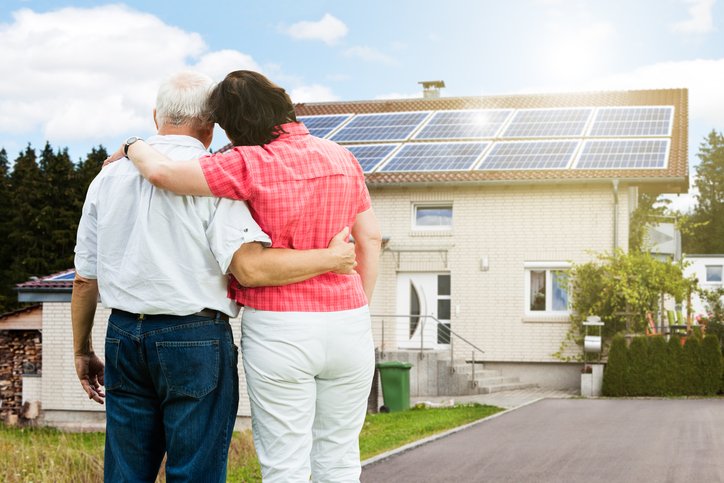 Even in Texas, there are ways to sell your solar power to the grid and save money with green electricity.