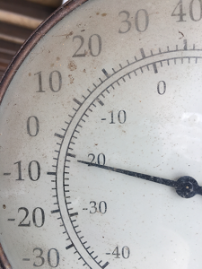 We show you how to keep warm if your power goes out. Learn how you can safely keep your house warm during power outage. We've got helpful and simple tips to get your through the big Texas Freeze!