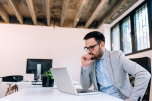 Who Has Cheap Commercial Electricity? Shop cheap commercial electricity for your Houston business. Rates are changing and now is the time to line up a low price fixed term plan to save money!