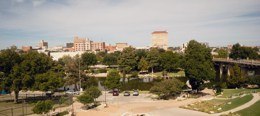 Learn how first time customers can shop and save on the best electricity plans in Lubbock.